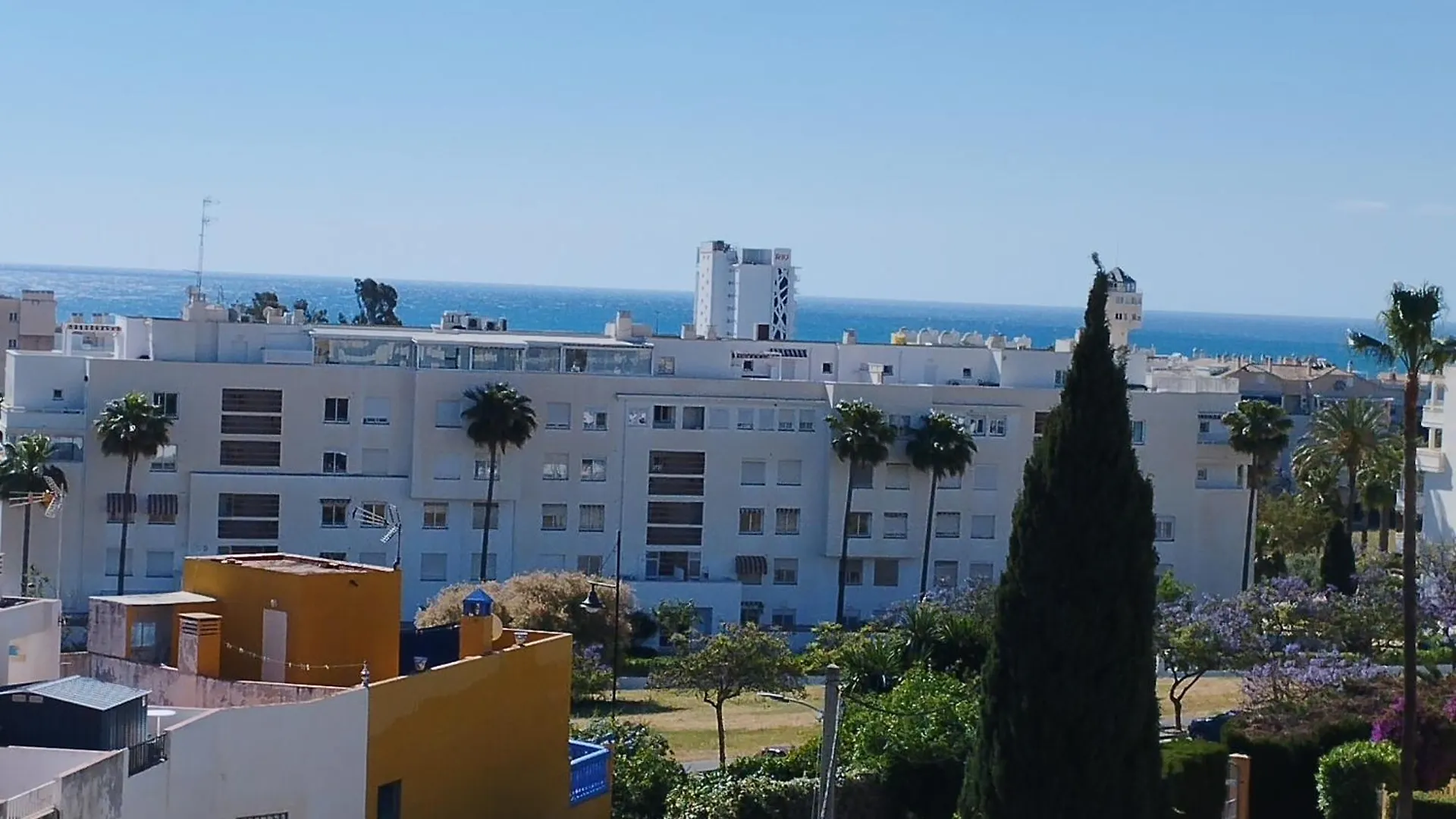 טורמולינוס Lindo Apartamento A La Colina דירה
